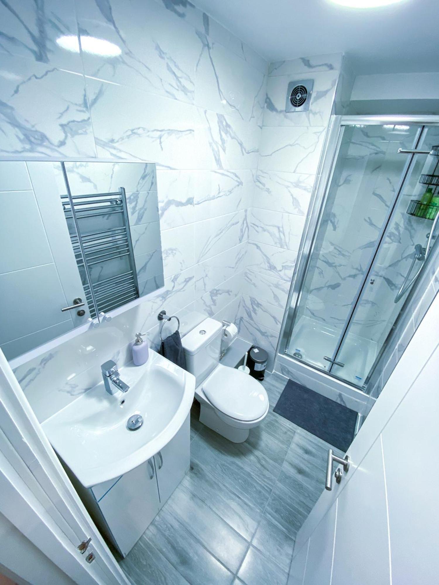 Spacious 2-Bedroom Flat In London - F3 Экстерьер фото